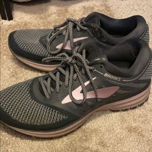 Brooks sneakers